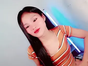 amomentoflustTASTEME webcam stripchat model stream image