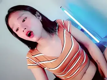 amomentoflustTASTEME webcam model stream image