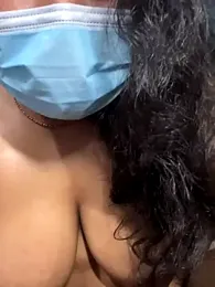 _dr_hot_ webcam model stream image