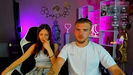 lau_ra_queen webcam model stream image