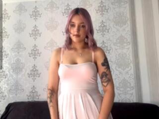 Lynette Chubb webcam model stream image