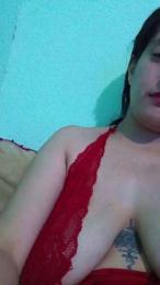 Julietaloovee webcam model stream image