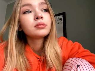 lucieyamamoto webcam model stream image