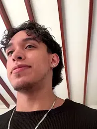 Mattew_Dluca_ webcam model stream image