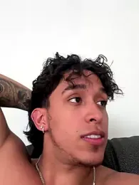 Mattew_Dluca_ webcam model stream image