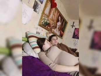 Terri-and-Kyle webcam model stream image