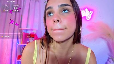 Crisbellopez webcam model stream image