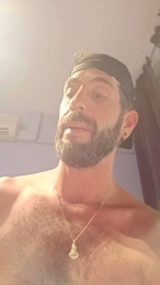 Elfrutero_24 webcam model stream image
