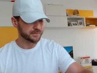 Hadess webcam model stream image