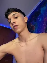 RoughDiamond_ webcam stripchat model stream image