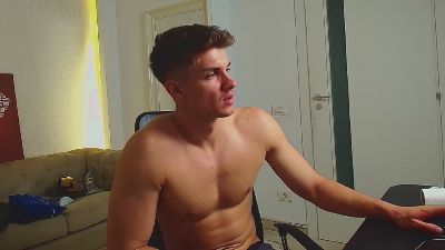 MaxKaidenn webcam model stream image
