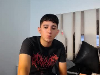 maximo_and_isa webcam model stream image