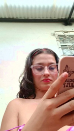 Ary18B webcam model stream image