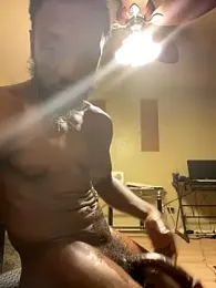 Prettyrichy webcam model stream image
