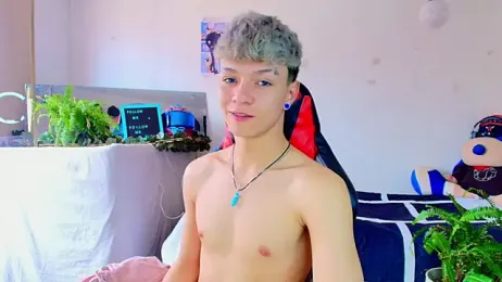 twink_sebas_ webcam model stream image