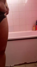 NOANA webcam model stream image