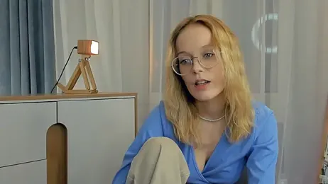 EdlinCure webcam model stream image