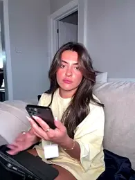 cute_carly_ webcam model stream image