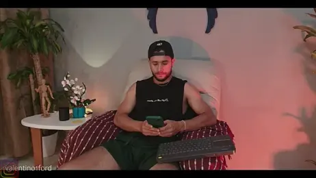 Valentinoford webcam model stream image