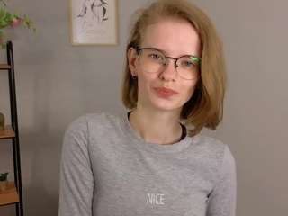 karen-ryan webcam model stream image