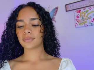 cassandraandrews webcam model stream image