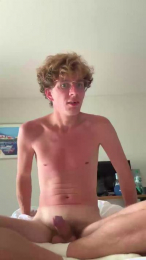 Ptitloup webcam model stream image