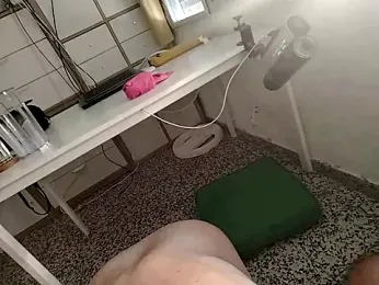 HairyPigTop webcam stripchat model stream image
