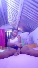 Bithina webcam model stream image