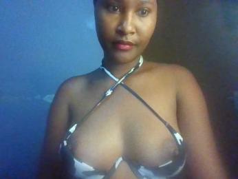 Sweet-boo webcam model stream image