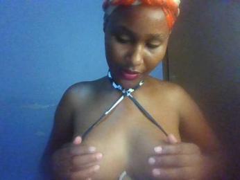 Sweet-boo webcam model stream image