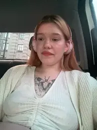 Honey___Hot webcam model stream image