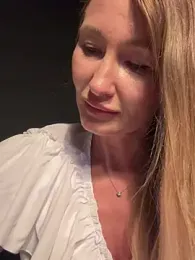 Sweet_Pussy_Lips webcam model stream image