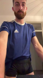 2bfriendz webcam model stream image