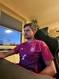 Shaiiboy webcam model stream image