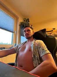 Shaiiboy webcam stripchat model stream image