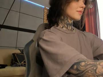 uwu_eva webcam model stream image