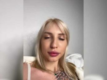 Cristi-Candy webcam bongacams model stream image