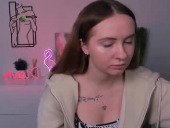 mila_glow webcam model stream image