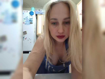 Sladkie002 webcam model stream image