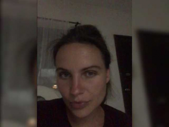 REALMEANTINA webcam model stream image