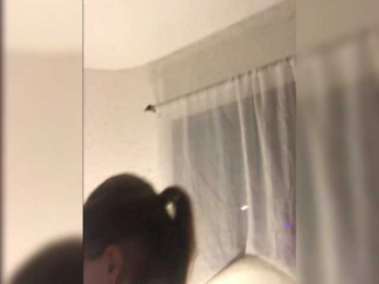 REALMEANTINA webcam model stream image