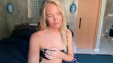 livsslife webcam model stream image