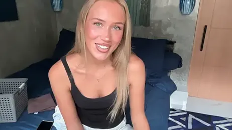 livsslife webcam model stream image