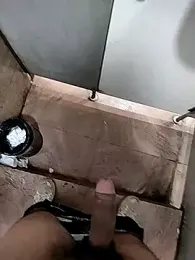 COme8989 webcam model stream image