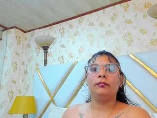 julietaoween webcam model stream image