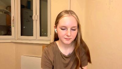 LajuanaCurra webcam model stream image