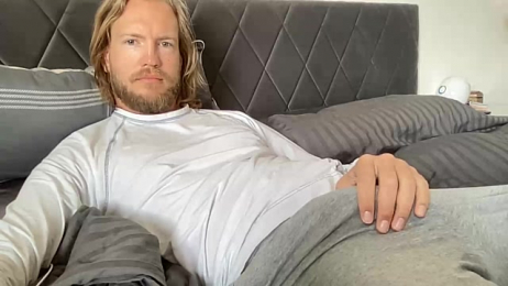 mrrrbde webcam model stream image