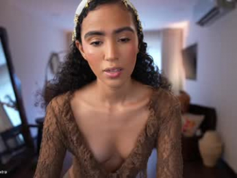 amnie_ webcam model stream image