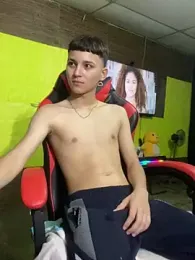 Artursmith webcam model stream image