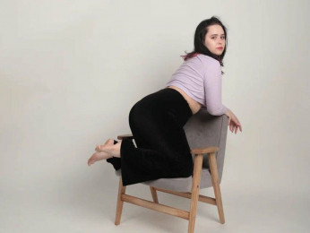 AlisBlossom webcam model stream image
